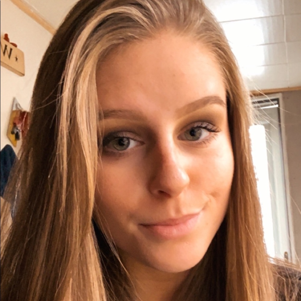 Meet your Posher, Lenée